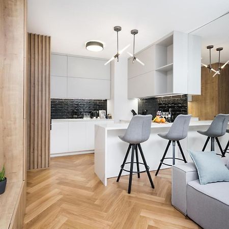 Luxury Apartments Mennica Residence - Golden Apartments - City Center Varsovie Extérieur photo