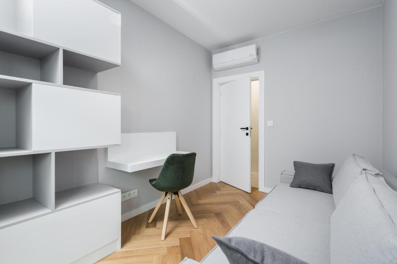 Luxury Apartments Mennica Residence - Golden Apartments - City Center Varsovie Extérieur photo