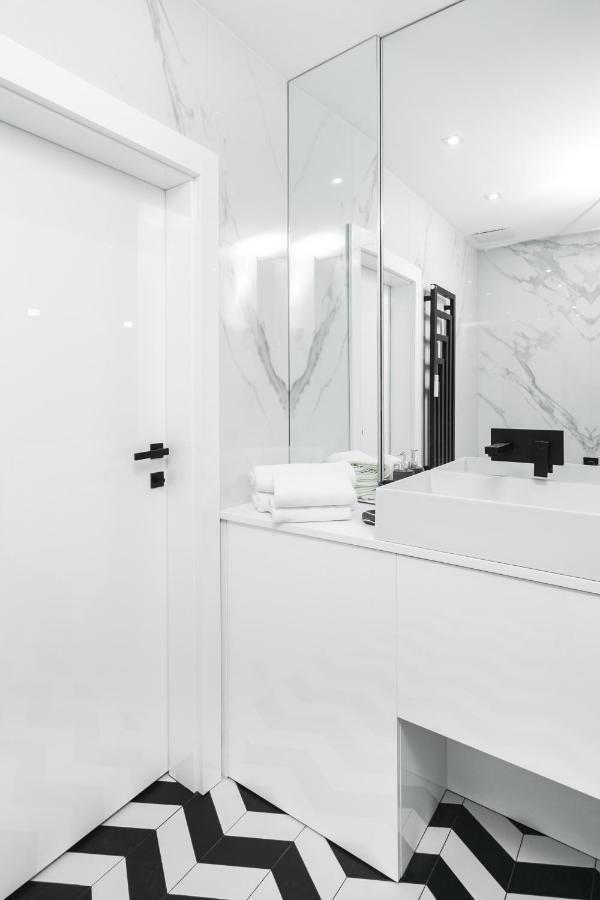 Luxury Apartments Mennica Residence - Golden Apartments - City Center Varsovie Extérieur photo
