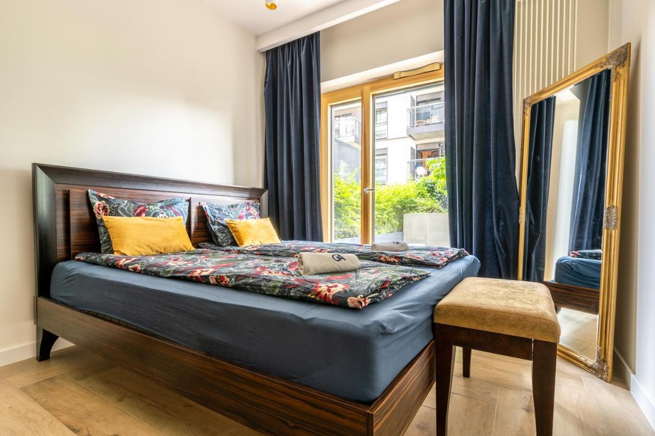 Luxury Apartments Mennica Residence - Golden Apartments - City Center Varsovie Extérieur photo