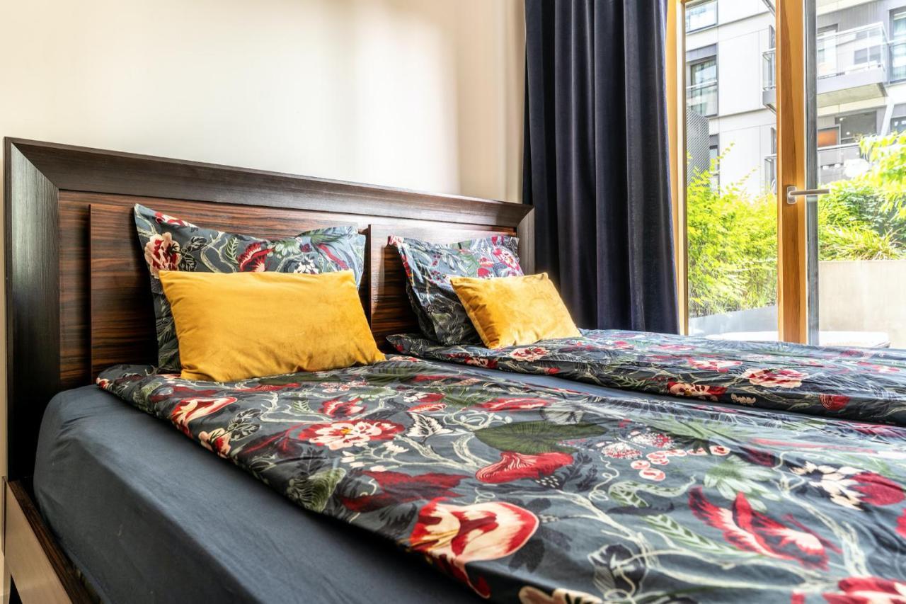 Luxury Apartments Mennica Residence - Golden Apartments - City Center Varsovie Extérieur photo
